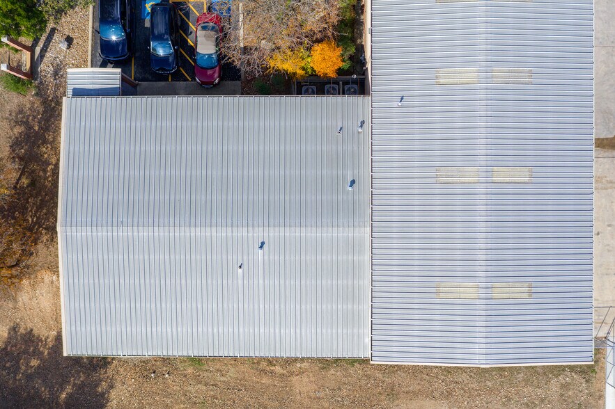 More Photos Of 1300 Universal City Blvd, Universal City Warehouse For Sale