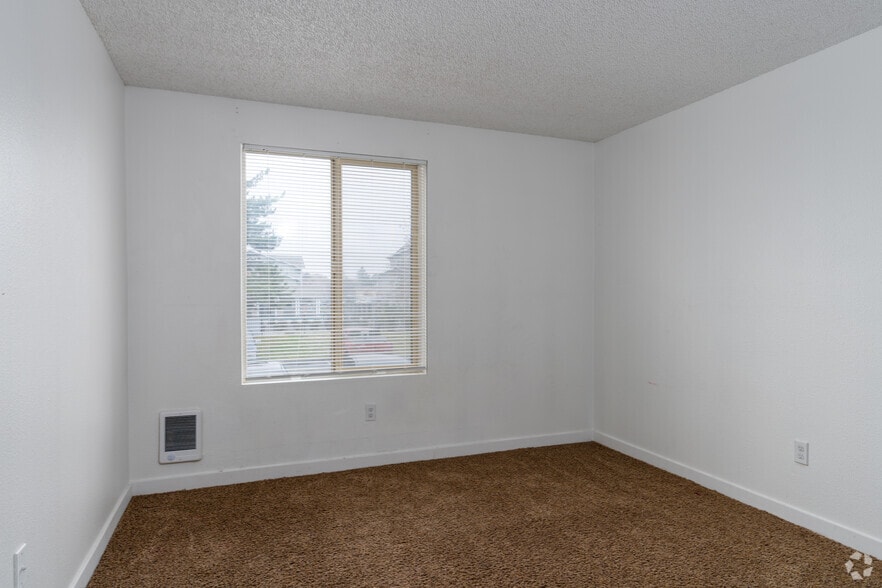 More Photos Of 465 N Arthur St, Kennewick Apartments For Sale