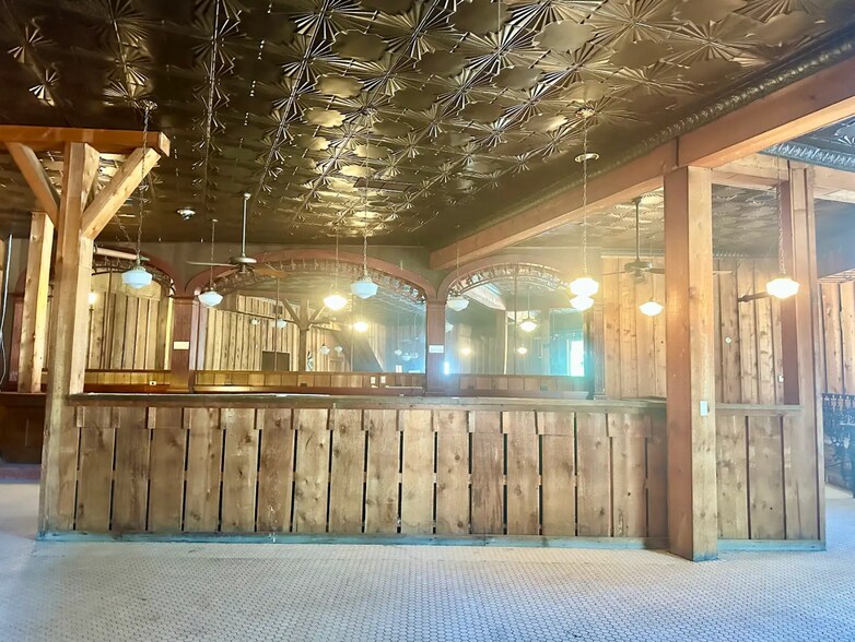 More Photos Of 204-208 Belleville Ave, Brewton Restaurant For Sale