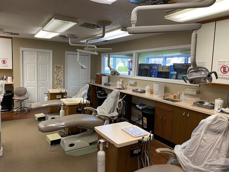 More Photos Of 392 St Andrews Rd, Columbia Medical For Sale