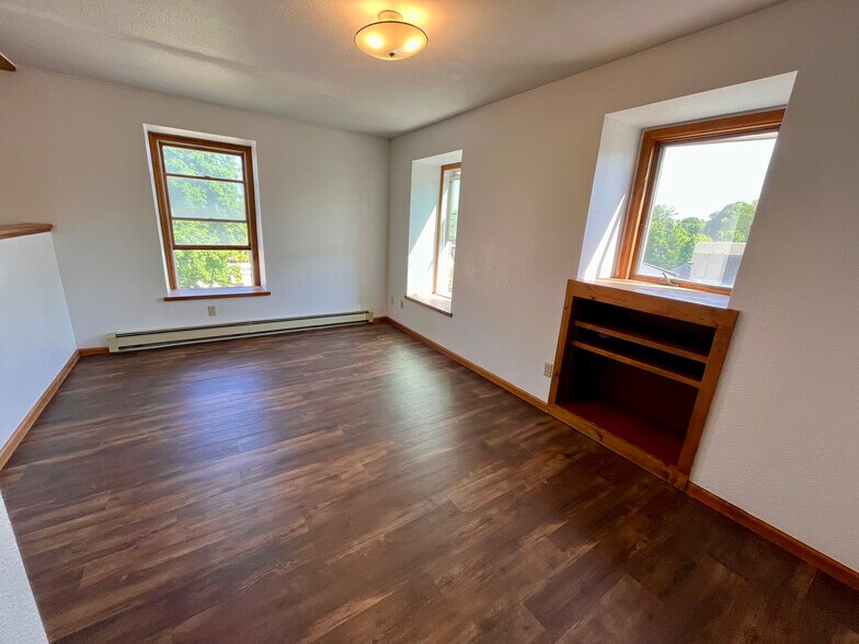 More Photos Of 104-110 High St, Mineral Point Storefront For Sale