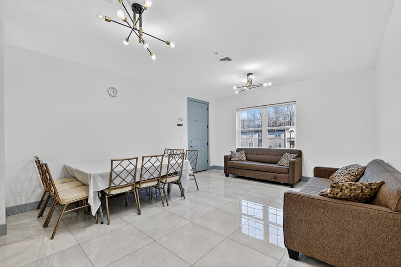 More Photos Of 82 Liberty St, Monticello Apartments For Sale