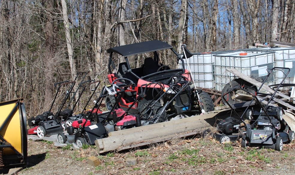More Photos Of 759 Brooks Rd, Knox Industrial For Sale