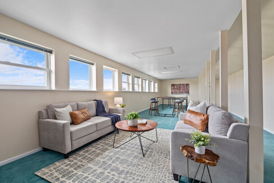 More Photos Of 7690 Carlson Ct, Fort Collins Warehouse For Sale