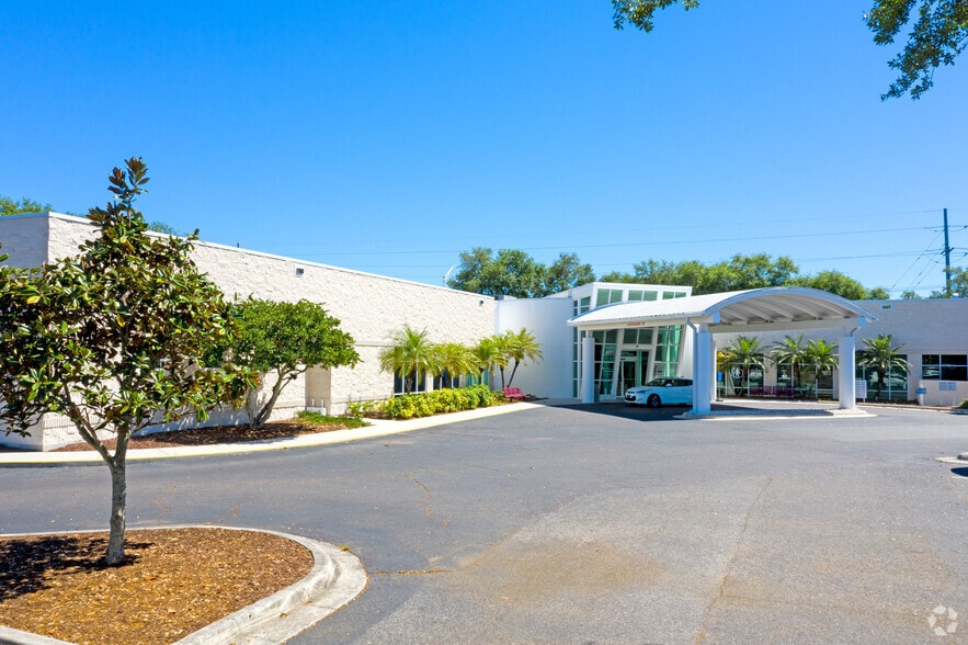 Primary Photo Of 4051 Upper Creek Dr, Sun City Center Medical For Lease