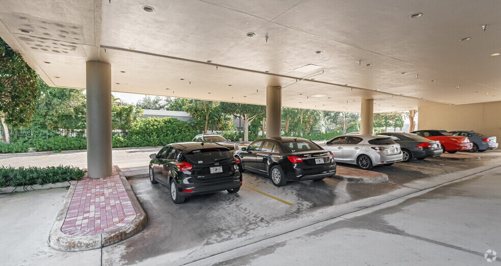 More Photos Of 660 US 1 Hwy, North Palm Beach Office For Lease