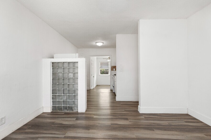 More Photos Of 5521 SW 34th St, Pembroke Park Multifamily For Sale
