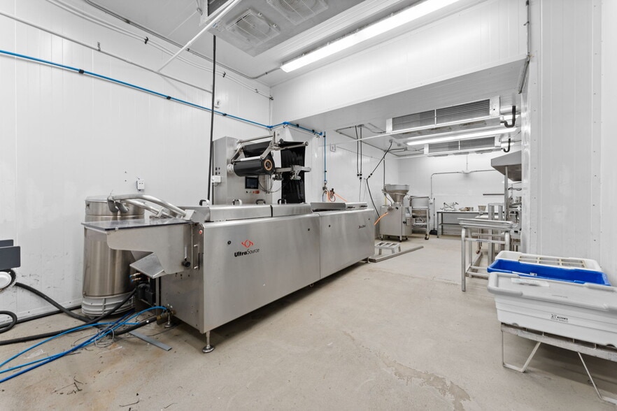More Photos Of 24 Commerce St, Franklin Industrial For Sale