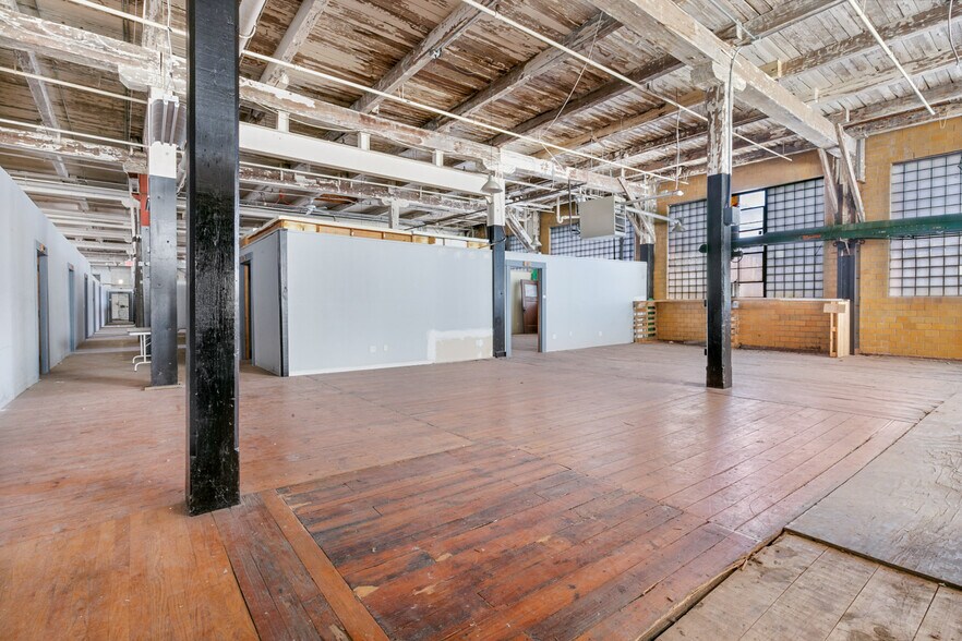 More Photos Of 2301 E 28th St, Chattanooga Manufacturing For Lease