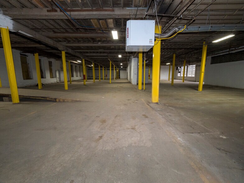 More Photos Of 1125-1151 N Front St, Catasauqua Warehouse For Sale