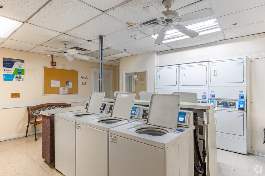 More Photos Of 1617 27th St, Lubbock Apartments For Sale