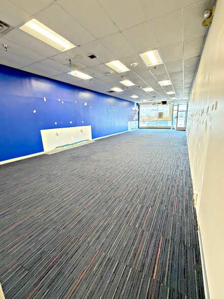 More Photos Of 609-709 Broadway St, Bangor Unknown For Lease