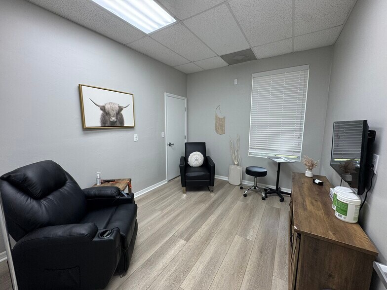 More Photos Of 3447 Pine Ridge Rd, Naples Medical For Sale