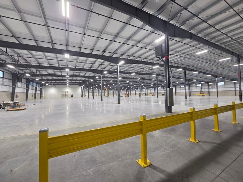 More Photos Of 445 N Sheridan, South Bend Manufacturing For Sale