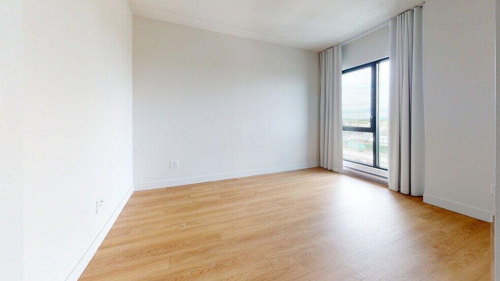 More Photos Of 8405 Pl Saint-Charles, Brossard Apartments For Lease