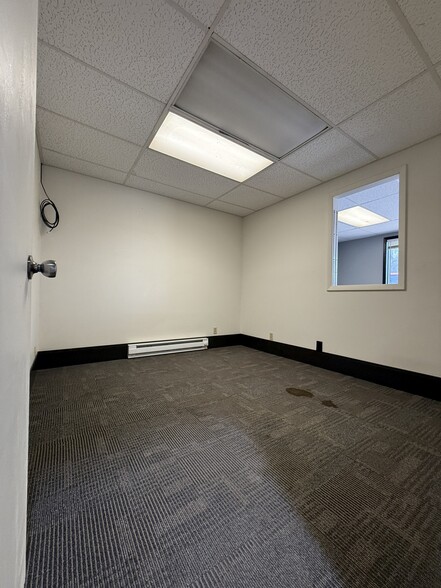 More Photos Of 337-339 S 26th St, Billings Flex For Lease