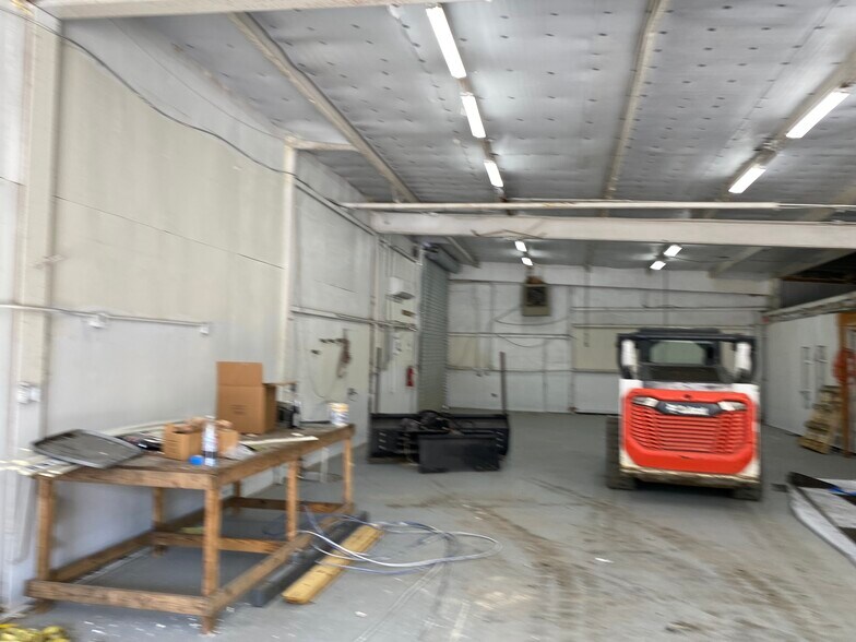 More Photos Of 9049 Industrial Blvd NE, Leland Service For Lease