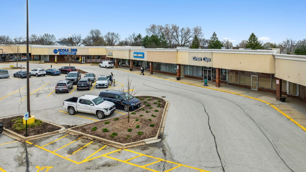 More Photos Of 1023-1127 S Roselle Rd, Schaumburg Freestanding For Sale