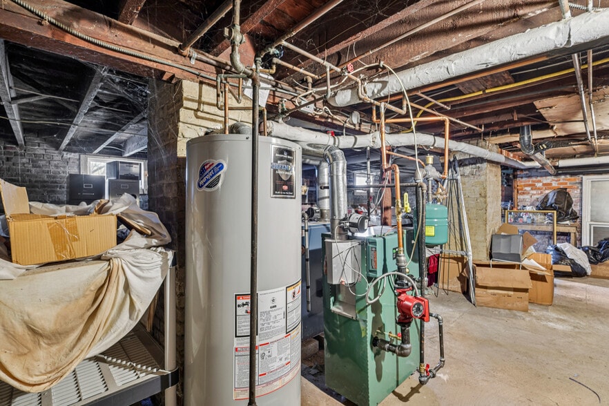 More Photos Of 43 E Main St, Stony Point Specialty For Sale