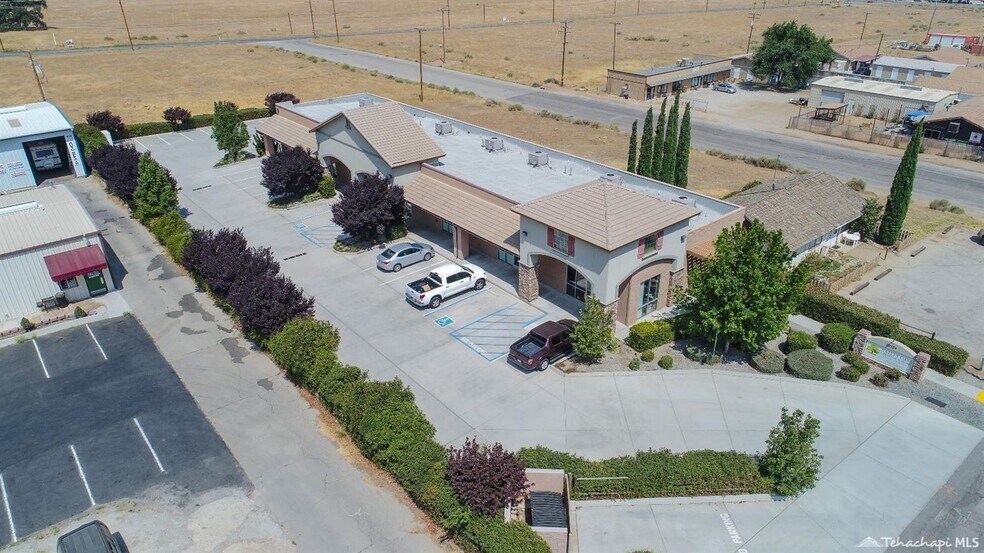 More Photos Of 20705 South St, Tehachapi Freestanding For Lease