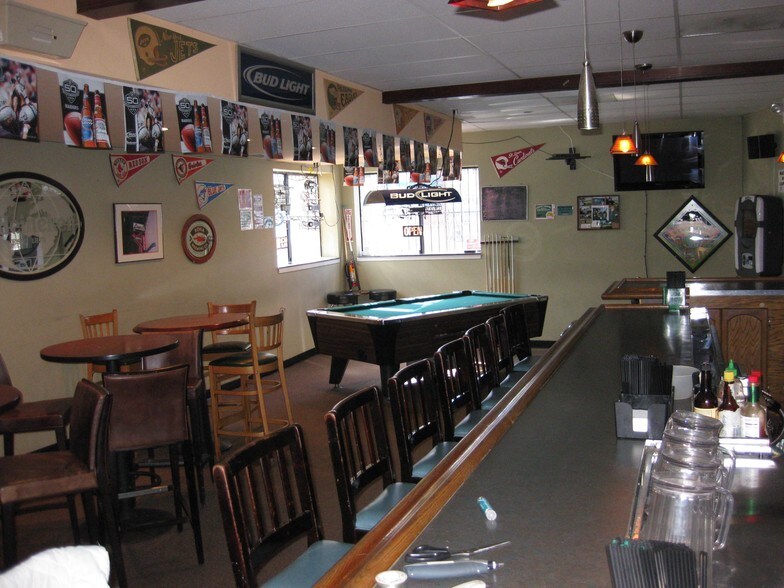 More Photos Of 3932 Macarthur Blvd, Oakland Bar For Sale
