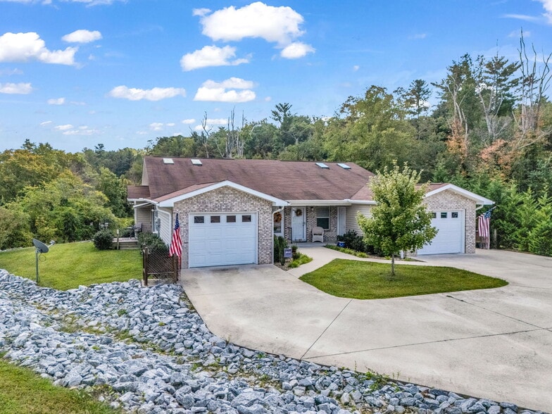 More Photos Of , Hendersonville Multifamily For Sale