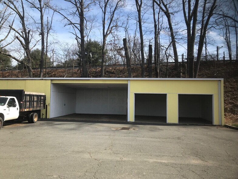 More Photos Of 11 Washington Rd, Princeton Junction Auto Repair For Lease