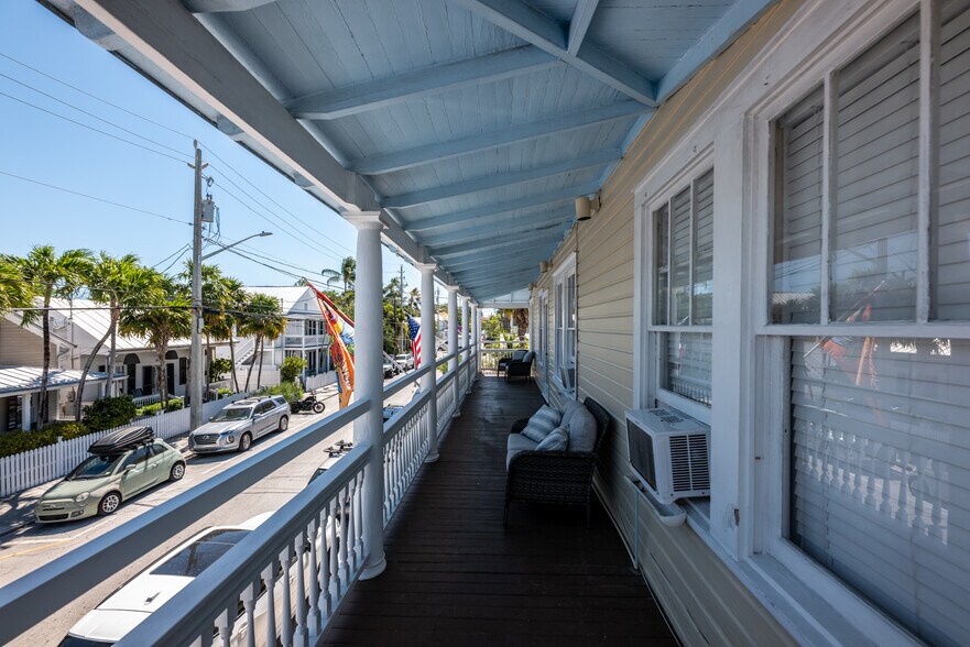More Photos Of 412 Frances St, Key West Hotel For Sale
