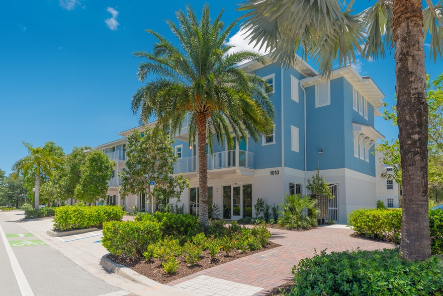 More Photos Of 1010 Dakota Dr, Jupiter Apartments For Lease