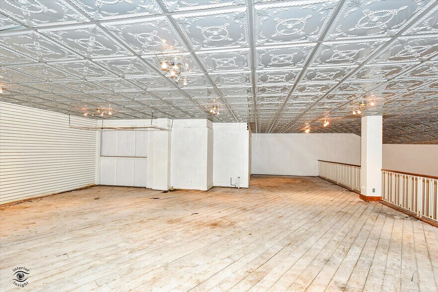 More Photos Of 800 La Salle St, Ottawa Office For Sale