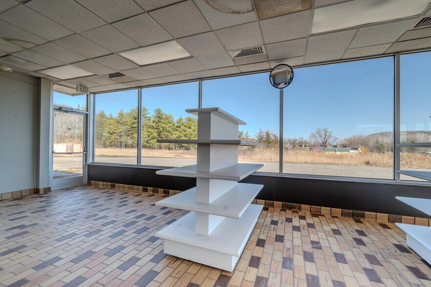 More Photos Of 270 Broadway, Whitehall Freestanding For Sale