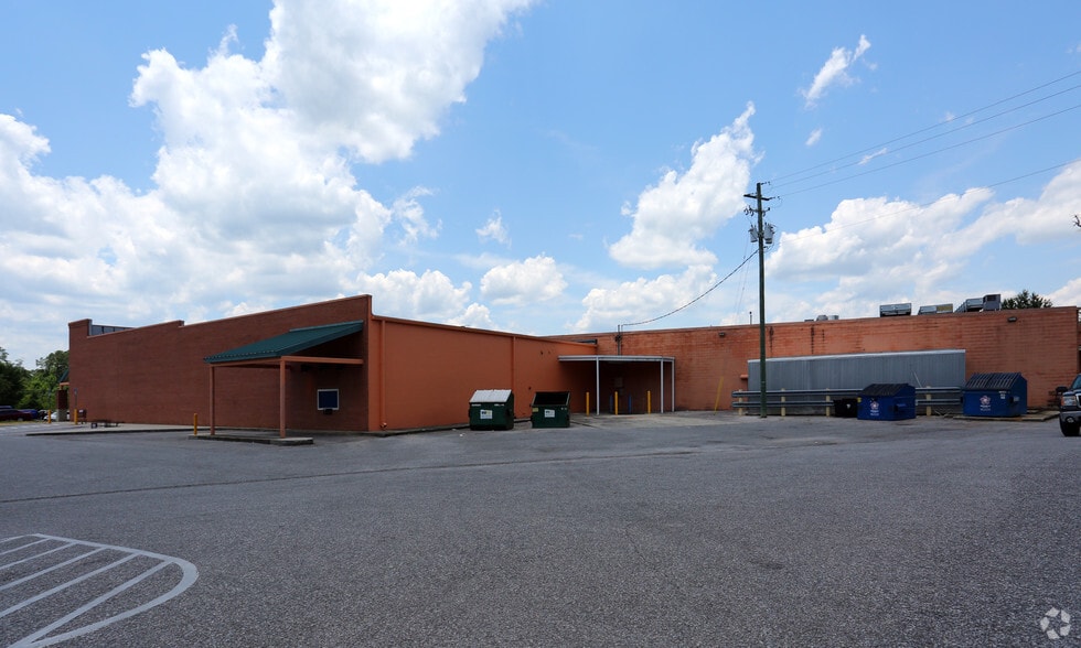 More Photos Of 1550 S Highway 29, Cantonment General Retail For Lease