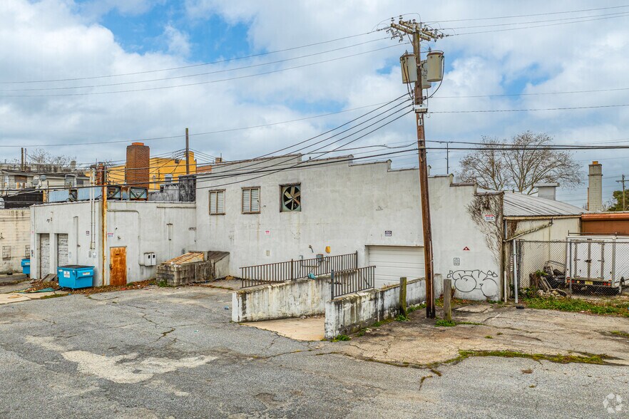 More Photos Of 13 N East Blvd, Vineland Flex For Sale