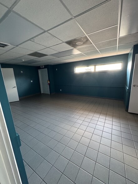 More Photos Of 615 E 1st St, Lakeland Medical For Sale
