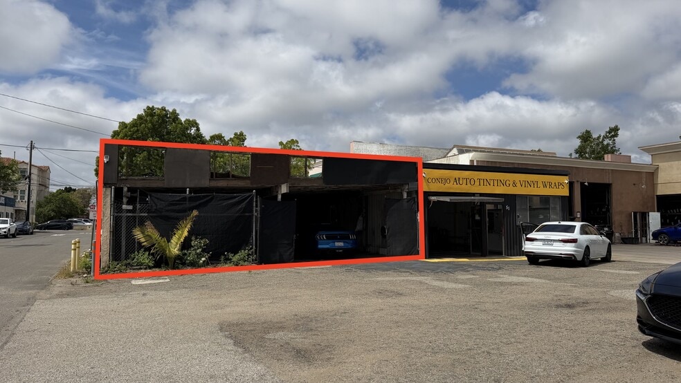 Primary Photo Of 2376 Ventura Blvd, Camarillo Auto Repair For Lease