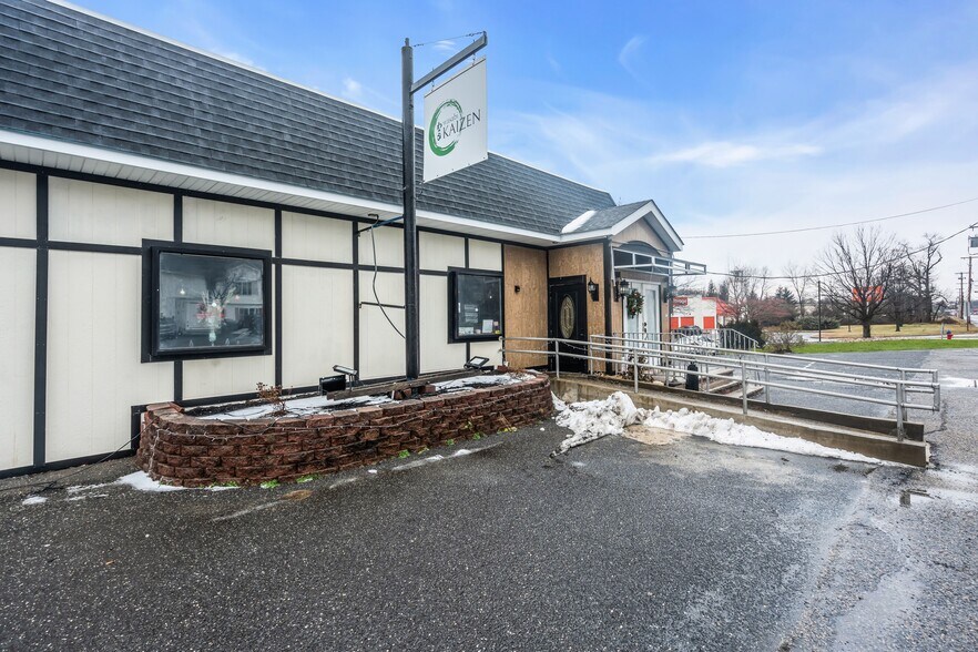 More Photos Of 392 Rt-34, Matawan Restaurant For Sale