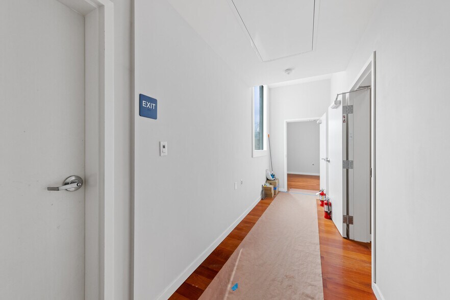 More Photos Of 420 Peninsula Ave, San Mateo Medical For Sale