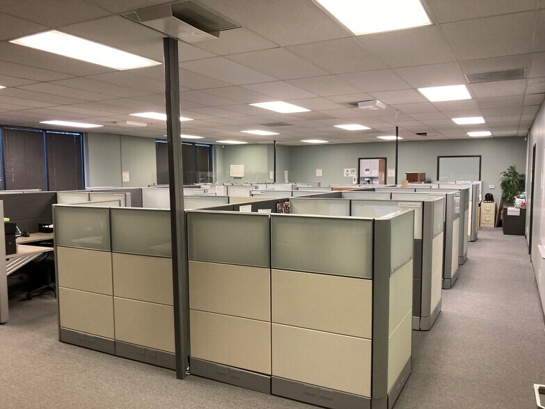 More Photos Of 1836 Commercenter Cir, San Bernardino Research And Development For Lease