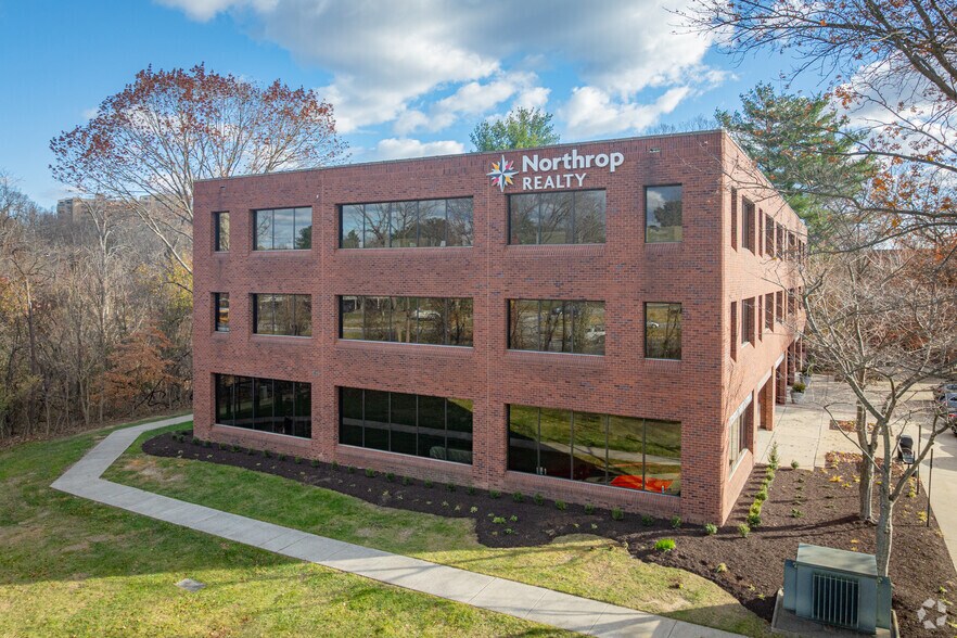 More Photos Of 5570 Sterrett Pl, Columbia Office For Lease