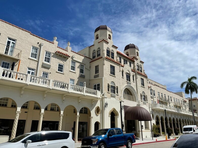 Primary Photo Of 247 Sunrise Ave, Palm Beach Storefront Retail Office For Lease