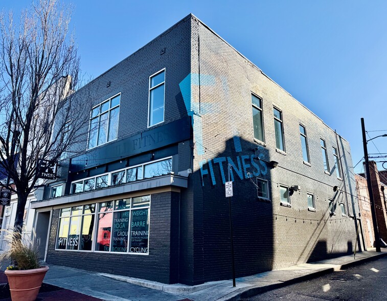 Primary Photo Of 39 E Cross St, Baltimore Storefront For Lease