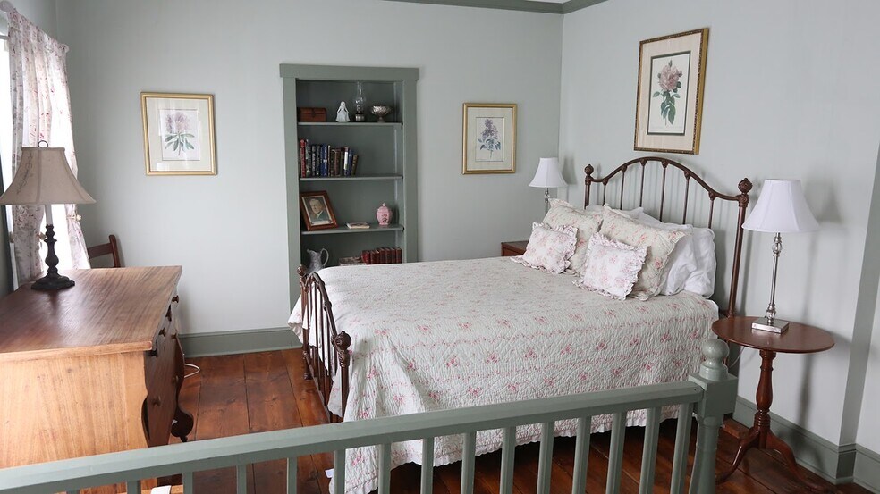 More Photos Of 146 Main St, Stanardsville Hospitality For Sale