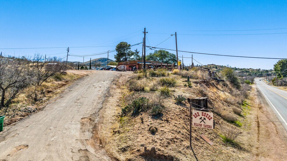 More Photos Of 1200 N Jefferson Dr, Oracle Bar For Sale