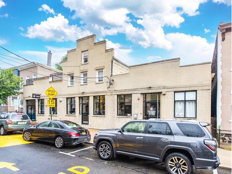 More Photos Of 156-160 19th St, Union City Office For Lease