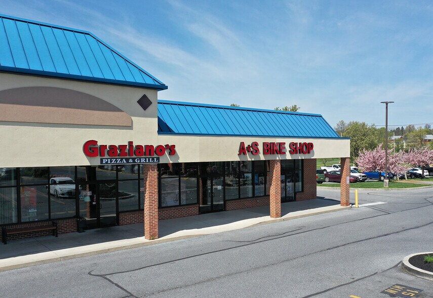 More Photos Of 127-133 Doe Run Rd, Manheim Unknown For Lease