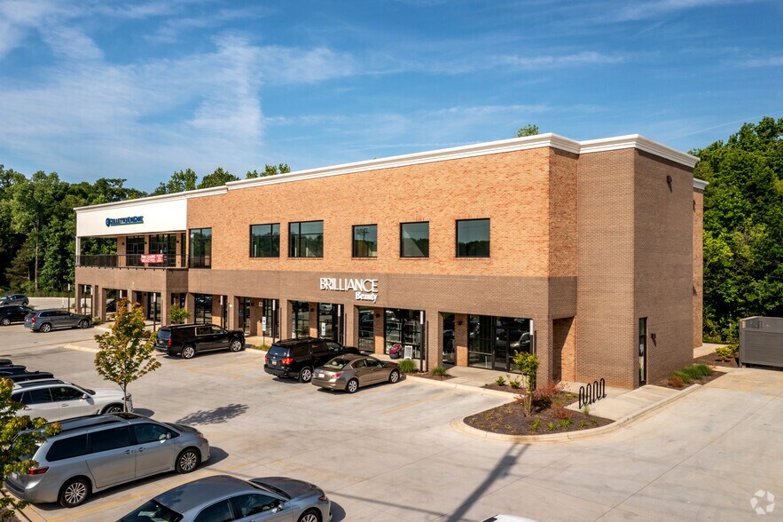 More Photos Of 247 E Mount Gallant Rd, Rock Hill General Retail For Lease