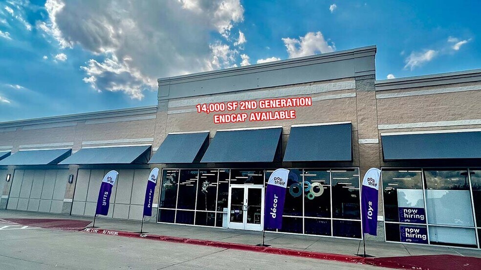 More Photos Of 729 Hebron Pky, Lewisville Unknown For Lease