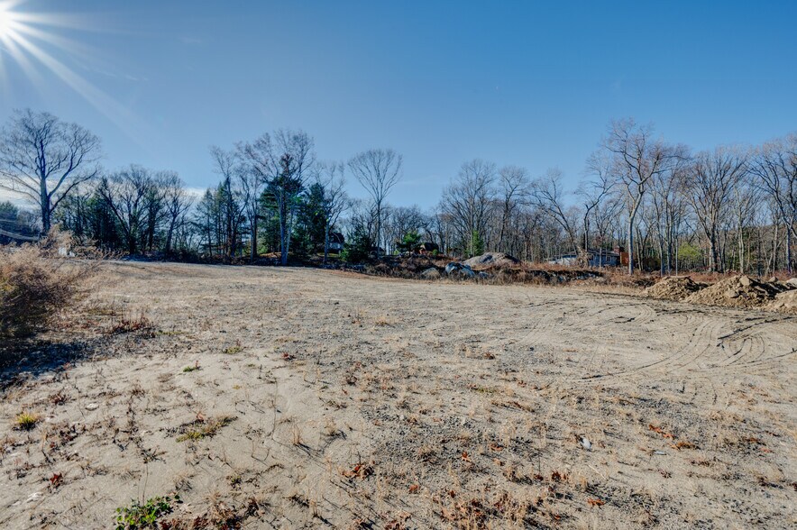 More Photos Of 909 Main St, Monroe Land For Sale