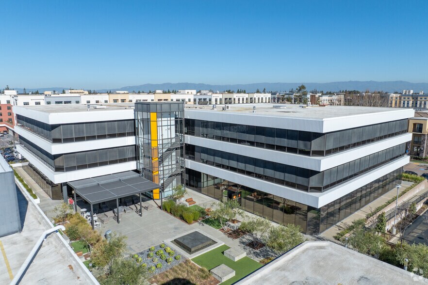 More Photos Of 10080 N Wolfe Rd, Cupertino Coworking Space