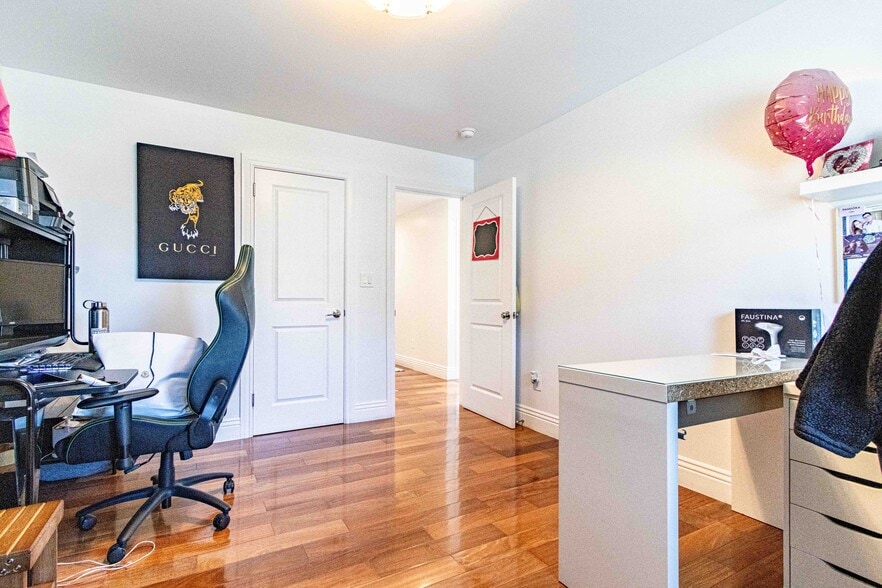 More Photos Of 2398 30th Ave, San Francisco Storefront Retail Residential For Sale